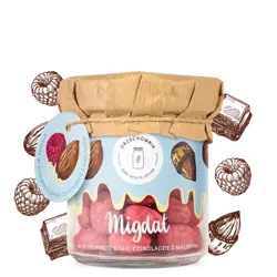 Migdał w chrupiącej białej czekoladzie z malinami